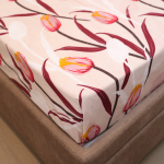 VAA Polycotton Bedsheet with Two Pillow Covers | 140 GSM | 224 x 243 CM | Floral Vine - Pink & Burgundy - Image 5