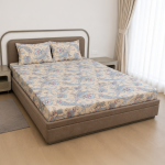 VAA Polycotton Bedsheet with Two Pillow Covers | 140 GSM | 224 x 243 CM | Paisley Print - Cream Blue